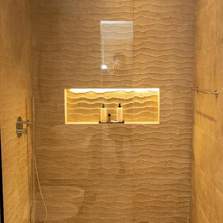 Infinity Apartment *