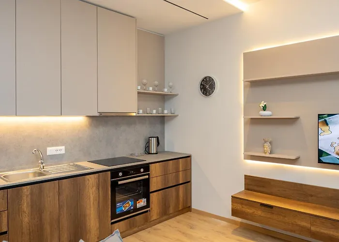 Infinity Тирана