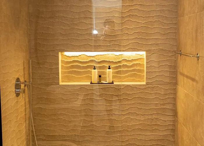 Infinity Apartment *