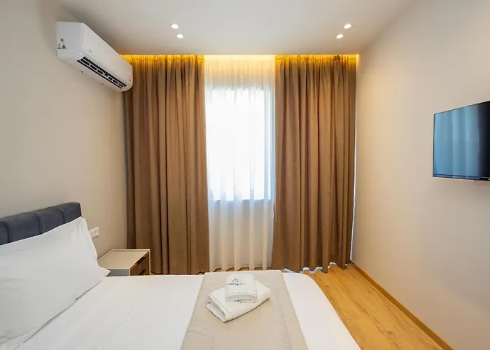 Infinity Тирана