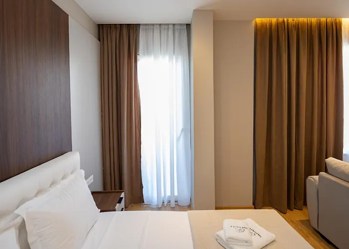 Infinity Apartment *