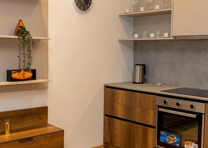 Infinity Тирана