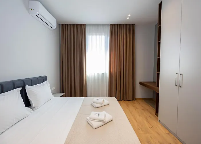 Infinity Тирана